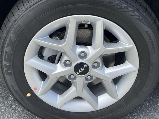 new 2025 Kia Soul car, priced at $23,568