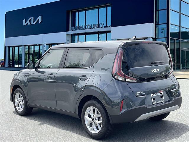 new 2025 Kia Soul car, priced at $23,568