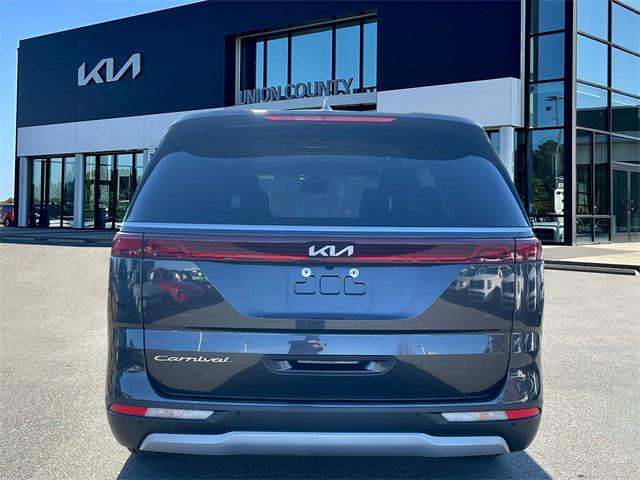 used 2022 Kia Carnival car, priced at $29,800