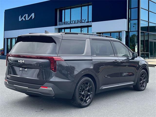 new 2025 Kia Carnival car, priced at $50,260