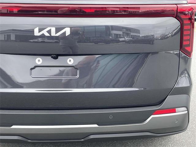 new 2025 Kia Carnival car, priced at $50,260