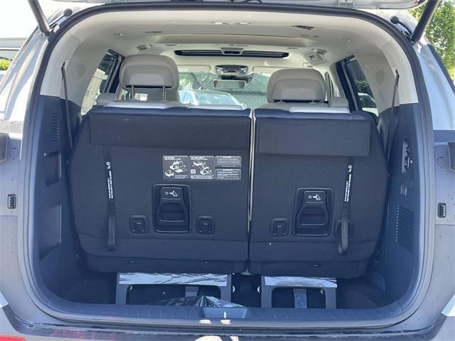 new 2025 Kia Carnival Hybrid car, priced at $55,529