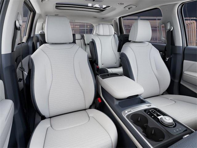new 2025 Kia Carnival Hybrid car, priced at $55,529