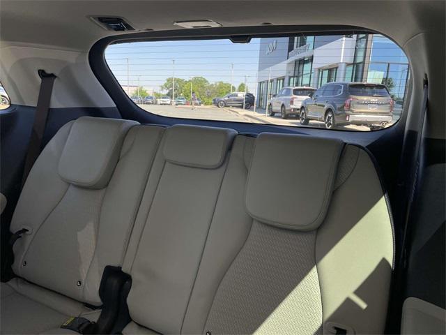 new 2025 Kia Carnival Hybrid car, priced at $55,529