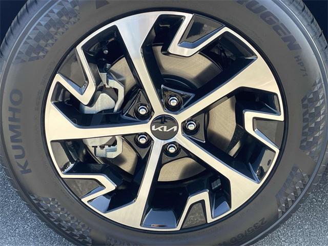 new 2025 Kia Sportage car, priced at $29,555