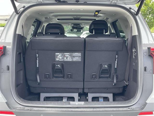 new 2025 Kia Carnival Hybrid car, priced at $54,544