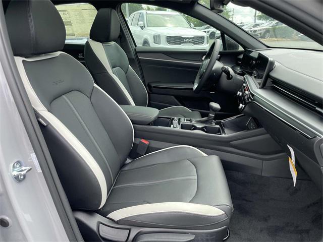 new 2025 Kia K5 car, priced at $30,319