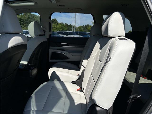 new 2025 Kia Telluride car, priced at $42,780