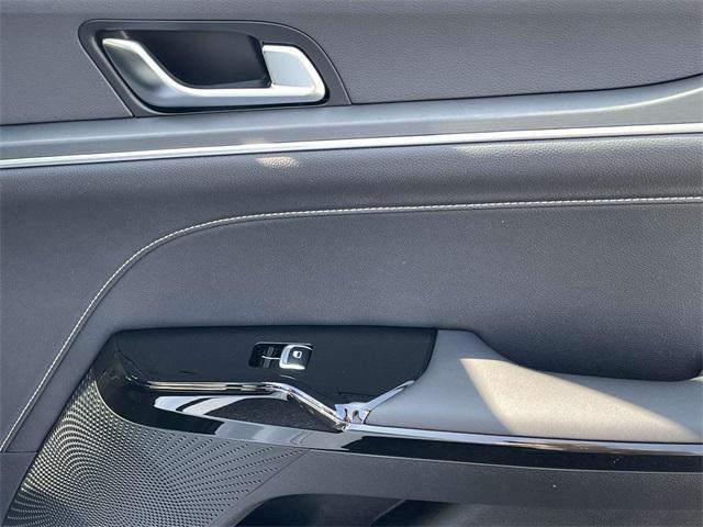 new 2025 Kia K5 car, priced at $30,132