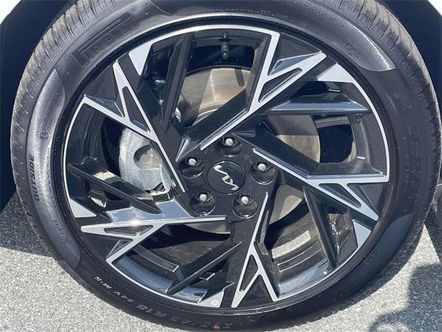 new 2025 Kia K5 car, priced at $30,132