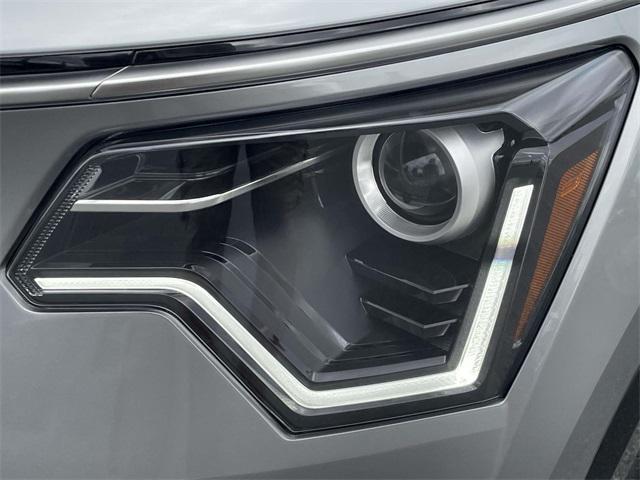 new 2025 Kia Niro car, priced at $32,365