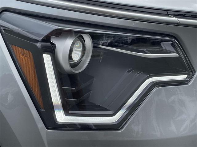 new 2025 Kia Niro car, priced at $32,365