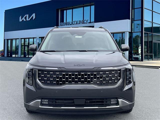 new 2025 Kia Carnival Hybrid car, priced at $53,054
