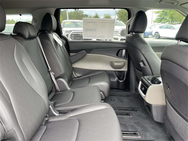 new 2026 Kia Carnival Hybrid car, priced at $41,870