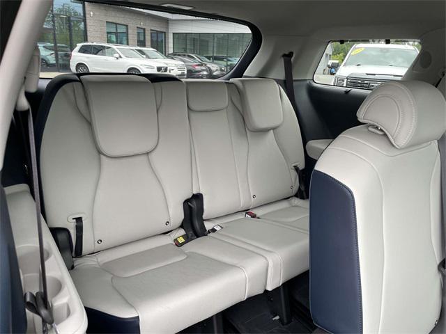 new 2026 Kia Carnival Hybrid car, priced at $42,949