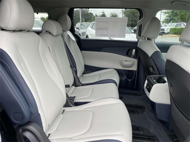 new 2026 Kia Carnival Hybrid car, priced at $42,949