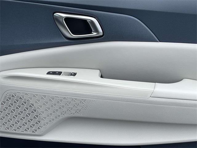 new 2026 Kia Carnival Hybrid car, priced at $42,949