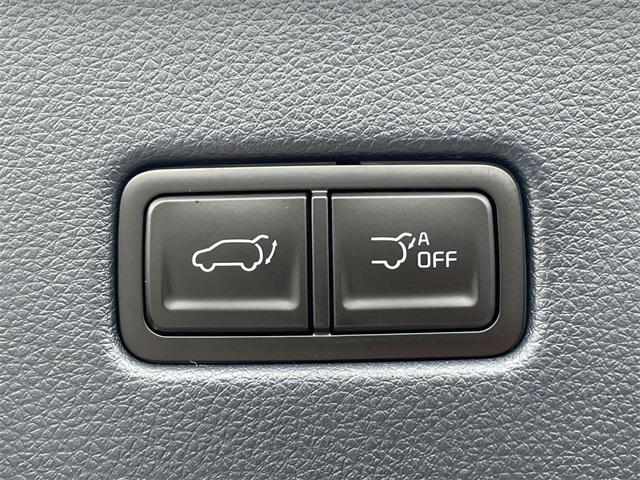 new 2026 Kia Carnival Hybrid car, priced at $42,949