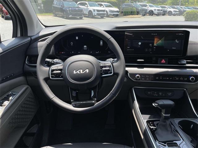 new 2025 Kia Carnival car, priced at $46,362