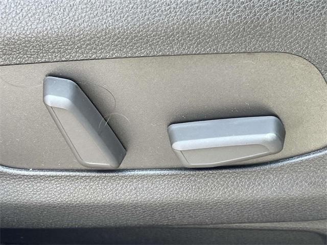 new 2025 Kia Carnival car, priced at $46,362