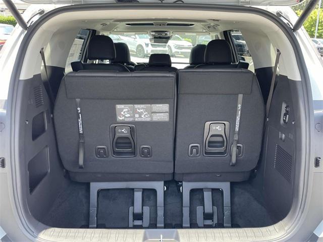 new 2025 Kia Carnival car, priced at $46,362