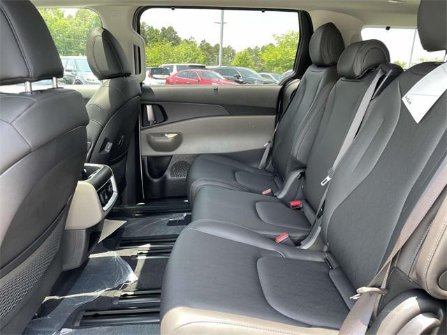 new 2025 Kia Carnival car, priced at $46,362