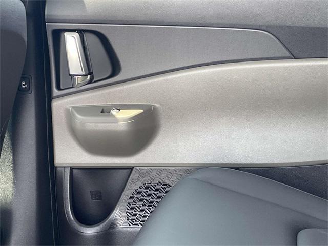 new 2025 Kia Carnival car, priced at $46,362