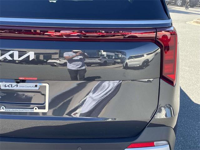 new 2026 Kia Carnival car, priced at $37,400
