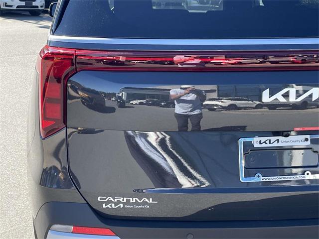 new 2026 Kia Carnival car, priced at $37,400
