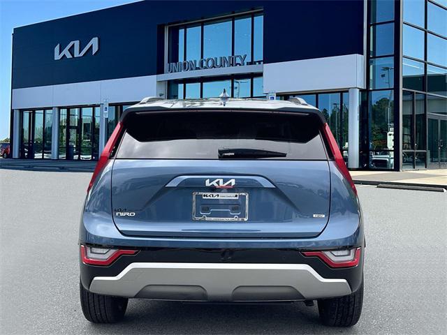 new 2025 Kia Niro car, priced at $34,717