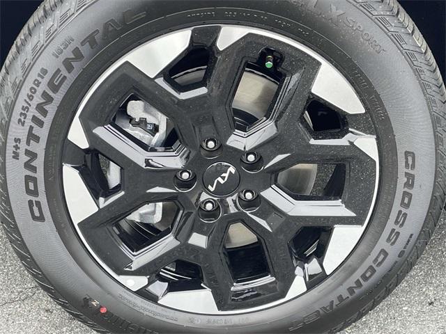 new 2025 Kia Sorento car, priced at $35,992