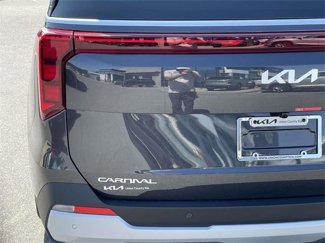 new 2026 Kia Carnival car, priced at $37,400