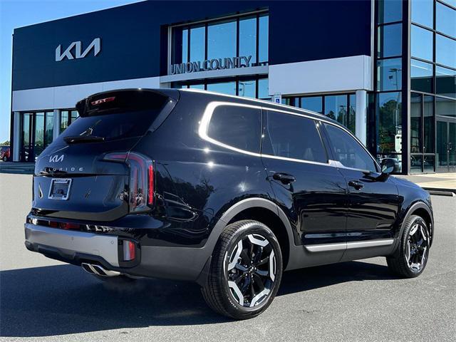 new 2025 Kia Telluride car, priced at $42,756