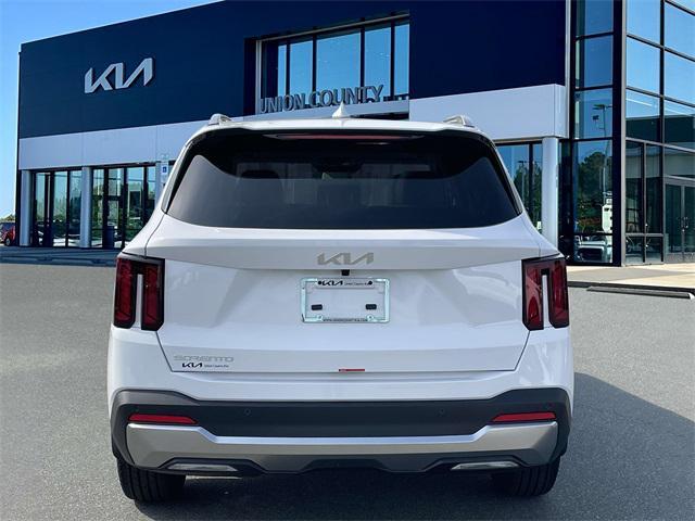 new 2025 Kia Sorento car, priced at $35,992