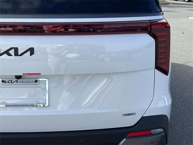 new 2026 Kia Carnival Hybrid car, priced at $52,903
