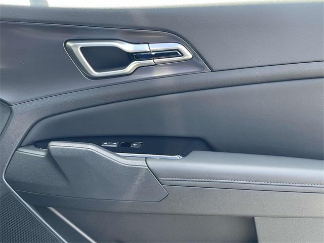 new 2025 Kia Sportage car, priced at $29,184