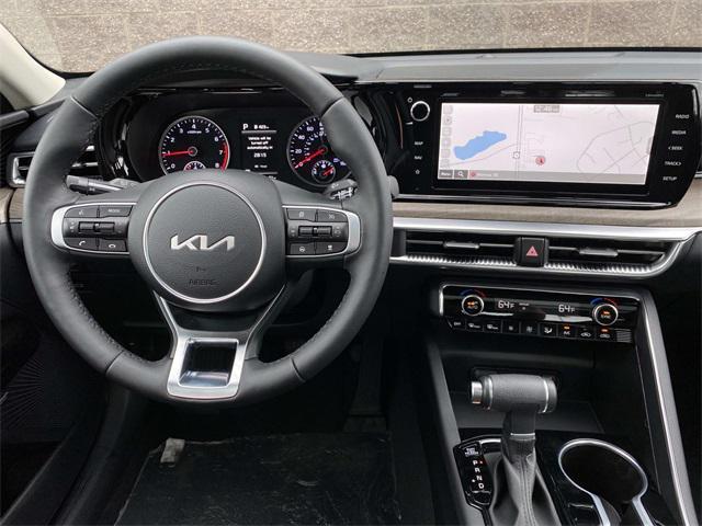 new 2024 Kia K5 car, priced at $32,880