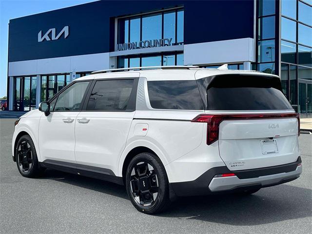 new 2025 Kia Carnival car, priced at $42,603