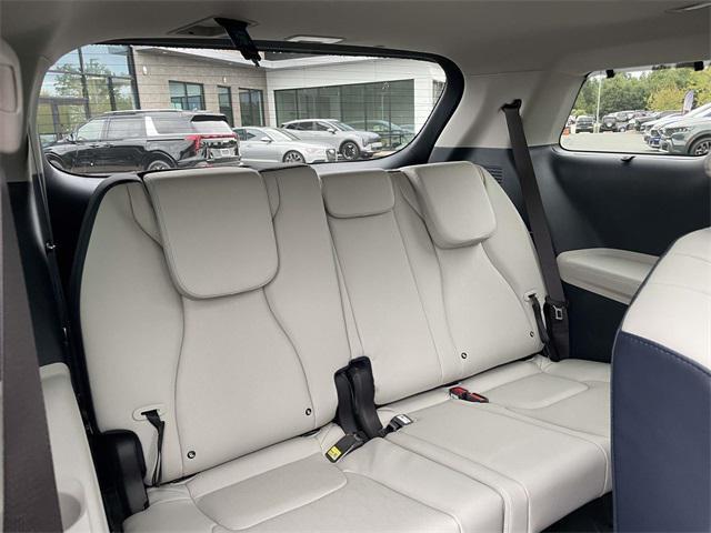 new 2026 Kia Carnival Hybrid car, priced at $50,029
