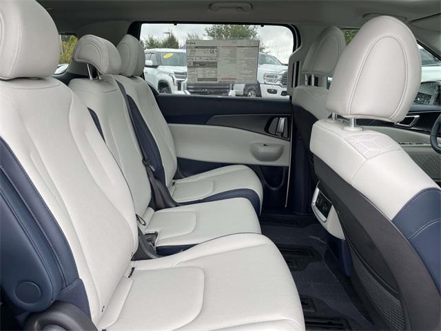 new 2026 Kia Carnival Hybrid car, priced at $50,029