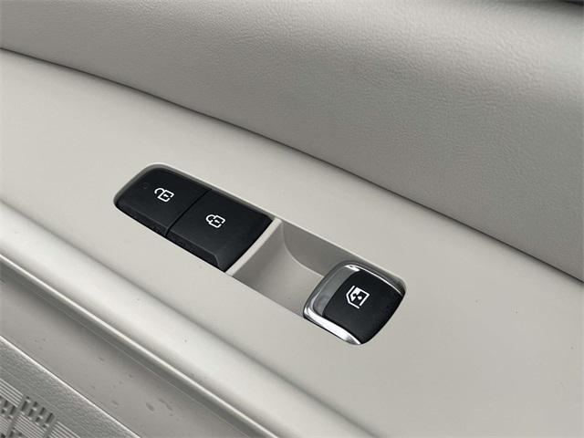 new 2026 Kia Carnival Hybrid car, priced at $50,029