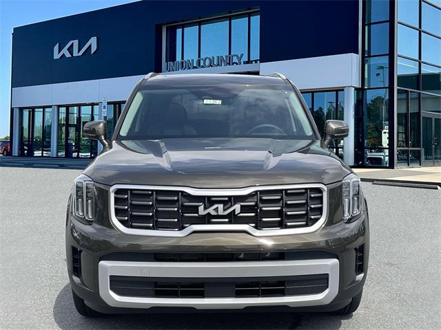 new 2025 Kia Telluride car, priced at $40,280