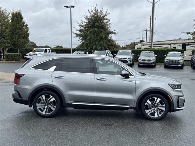 used 2023 Kia Sorento Hybrid car, priced at $33,698