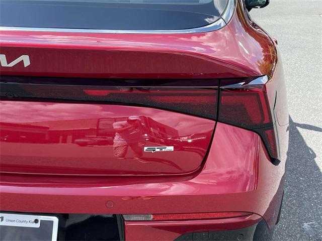 new 2025 Kia K5 car, priced at $27,368