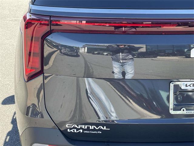 new 2026 Kia Carnival car, priced at $45,334