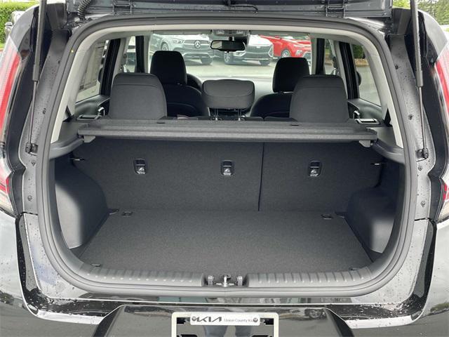new 2025 Kia Soul car, priced at $25,306