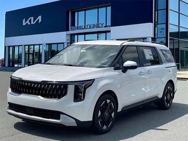 new 2025 Kia Carnival car, priced at $40,695