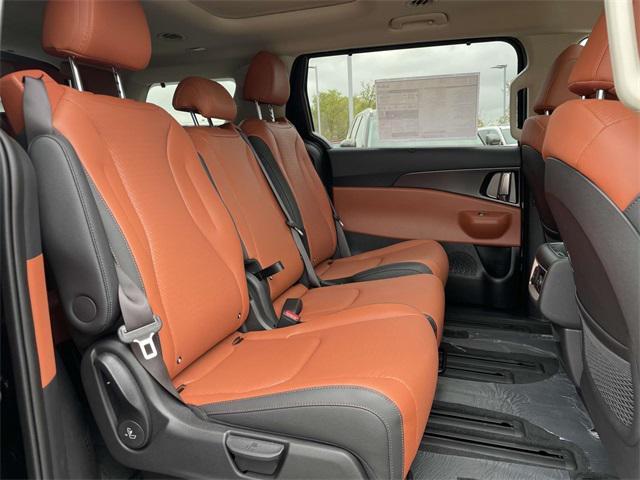 new 2025 Kia Carnival Hybrid car, priced at $53,544