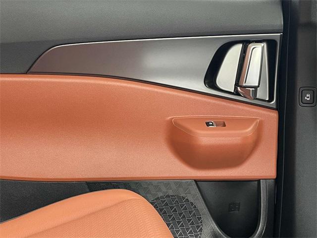 new 2025 Kia Carnival Hybrid car, priced at $53,544