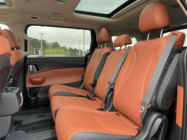 new 2025 Kia Carnival Hybrid car, priced at $53,269